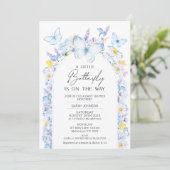 Invitation Blue Boys Fleur sauvage Petit Papillon Baby shower (Debout devant)