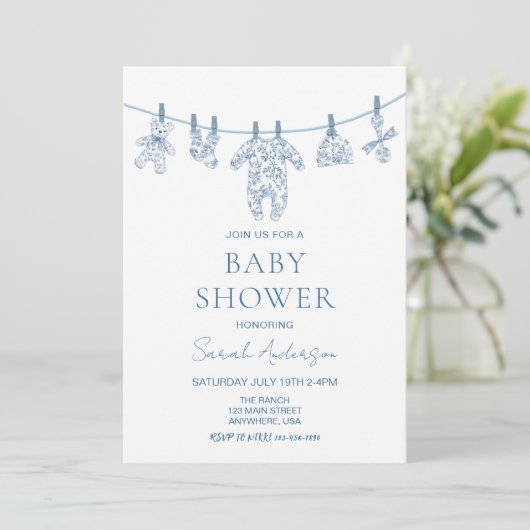 Invitation Blue Chinoiserie Toile Baby shower de vêtements bé (Debout devant)