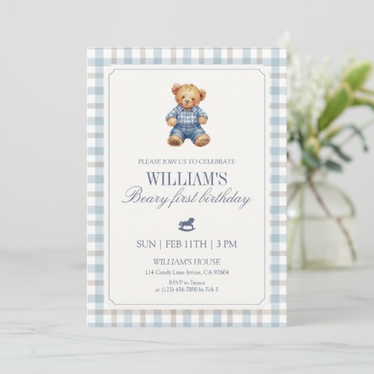 Invitation Blue Gingham Beary First Birthday Boy Teddy Bear (Debout devant)