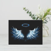 Invitation Blue Glowing Angel Wings on black background (Debout devant)