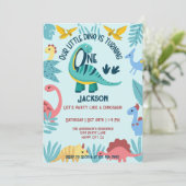 Invitation Blue Happy Little Dinosaures Un garçon 1er anniver (Debout devant)