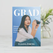 Invitation Blue Magazine Graduation Announcement Card (Debout devant)