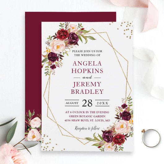 Invitation Blush Bourgogne Floral Moderne Mariage cadre or