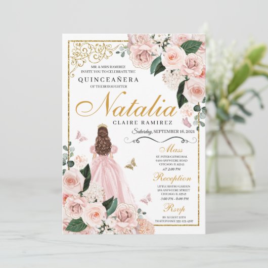 Invitation Blush Rose or Floral Princesse Quinceanera (Debout devant)
