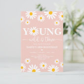 Invitation Boho Daisy Floral Young Wild & Three 3e anniversai (Debout devant)