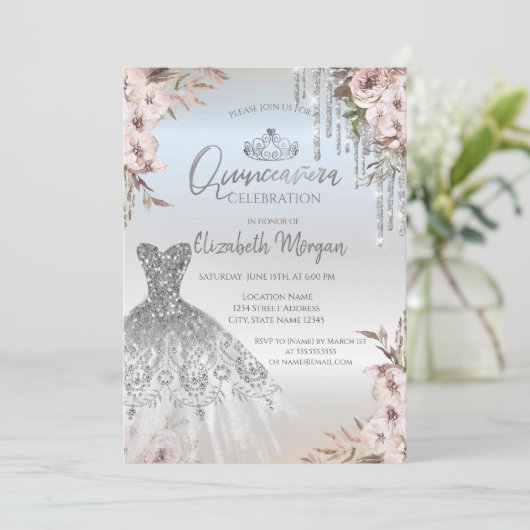 Invitation Boho Fleurs Robe Argent Drives Quinceanera (Debout devant)