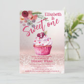 Invitation Boho floral Girly cupcake Rose or gliterie (Debout devant)