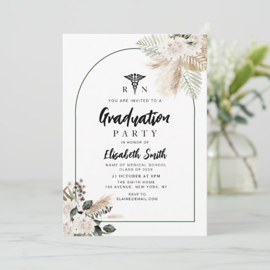 Invitation boho pampas verdure infirmière fête de graduation (Debout devant)