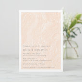 Invitation Boho Peach Blush Marble Mariage moderne (Debout devant)