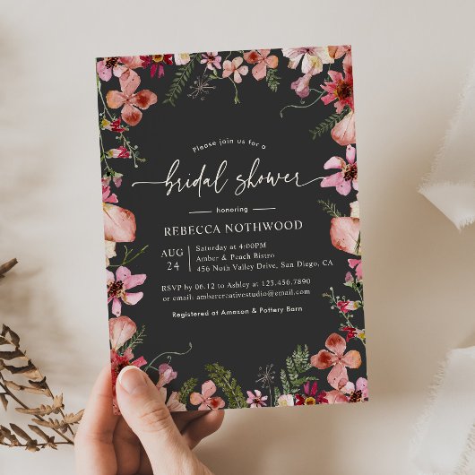 Invitation Boho Peach Florals Fête des mariées au charbon de 