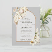 Invitation Boho Protea Pampas Grass Floral Gris Mariage (Debout devant)