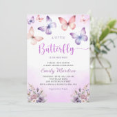 Invitation Boho Purple A Little Butterfly Girl Baby shower (Debout devant)