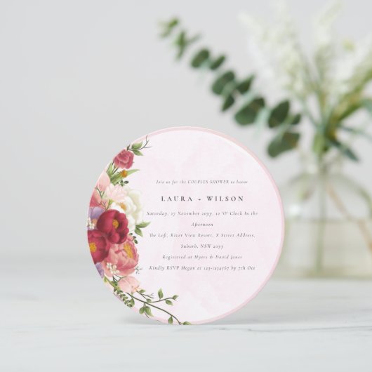 Invitation Boho Rouge rose vif Fleurs blanches Couples Douche (Debout devant)