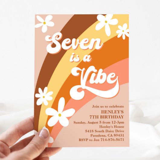 Invitation Boho Seven est une Vibe Retro Daisies Rainbow