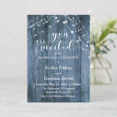 Invitation Bois bleu rustique, Chaînes lumineuses blanches Ma (Debout devant)