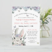 Invitation Bois Bunny Floral Pink Drive Par Baby shower (Debout devant)
