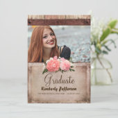 Invitation Bois rustique et Burlap Floral Photo Graduation (Debout devant)