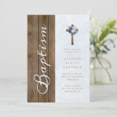 Invitation Bois Rustique Moderne Élégant Écriture Bleue Baptê (Debout devant)