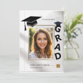 Invitation Bold Modern GRAD Typography Gold Photo Graduation (Debout devant)