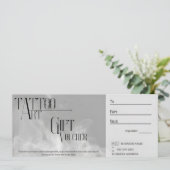 Invitation Bon de cadeau de tatouage personnalisable (Debout devant)