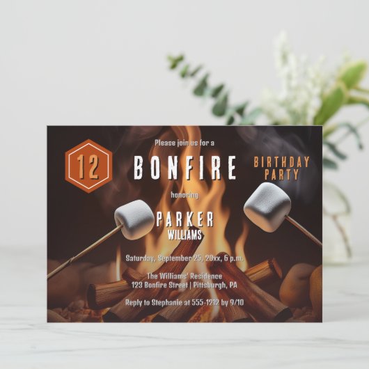 Invitation Bonfire Marshmallow Roast 12e fête d'anniversaire (Debout devant)