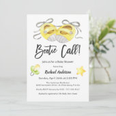 Invitation Bootie Call Whimsical Jaune Baby shower (Debout devant)