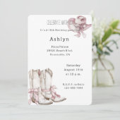 Invitation Boots de Casquette de fille blanche rose vif Anniv (Debout devant)