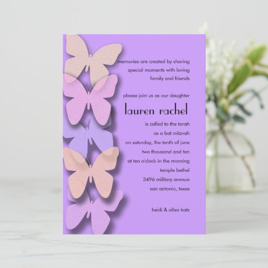 Invitation Bordure de papillon Dimensional bat mitzvah violet (Debout devant)