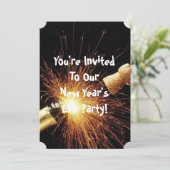 Invitation bouteille de champagne Réveillon du Nouvel An (Debout devant)