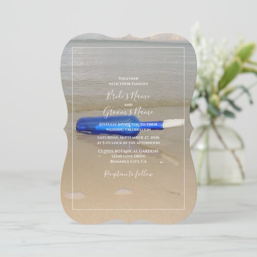 Invitation Bouteille sur Sable de Plage Mariage (Debout devant)