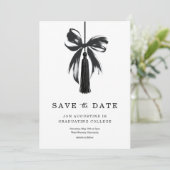 Invitation Bow Graduation Save the Date High School College (Debout devant)