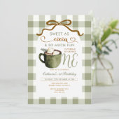 Invitation Bow Hot Cocoa 1st birthday Sage Green Gingham (Debout devant)