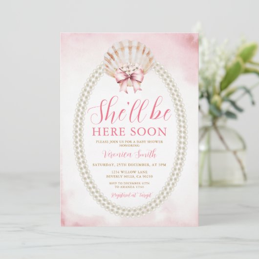 Invitation Bow She'll Be Here Soon Sea Shell Cute Baby Shower (Debout devant)