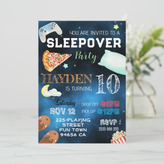 Invitation Boy Sleepover Pizza Pajamas Anniversaire (Debout devant)