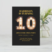 Invitation Boys Bright illuminait l'invitation du dixième ann (Debout devant)