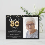 Invitation Bravo 80 ans Photo Script Balloon Confetti (Debout devant)