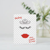 Invitation BRIDE & CO Où est ma baguette à lèvres Tiara Party (Debout devant)