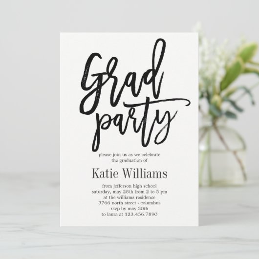 Invitation Brossé Charm Graduation Party (Debout devant)