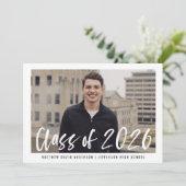 Invitation Brosse moderne Script encadré Photo Graduation Par (Debout devant)