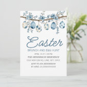 Invitation Brunch de chasse aux oeufs de Pâques bleu (Debout devant)