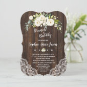 Invitation Brunch en bois floral blanc et Fête des mariées mo (Debout devant)