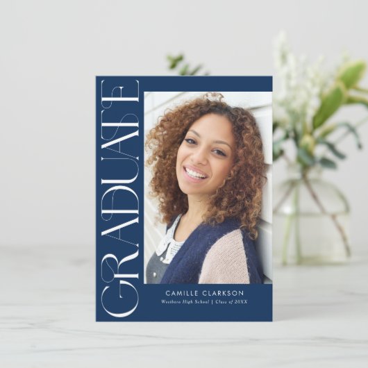 Invitation Budget Blue Moderne Vertical Deux Photo Graduation (Debout devant)