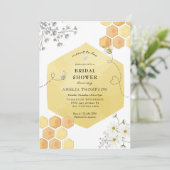 Invitation Bumble Bee Floral Fête des mariées (Debout devant)