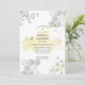 Invitation Bumble Bee Floral Fête des mariées (Debout devant)