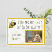 Invitation Bumblebee mignonne Jaune et Noir | Anniversaire de (Debout devant)