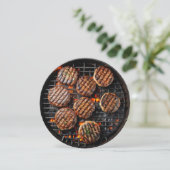 Invitation Burger et hot-dog au grill de barbecue de jardin (Debout devant)