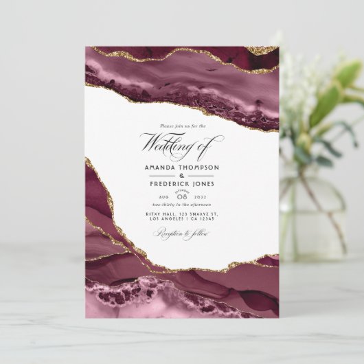 Invitation Burgundy et Gold Agate Mariage Photo (Debout devant)