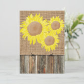 Invitation Burlap Barnwood Barbed Wire et Sunflowers Invitati (Debout devant)