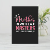 Invitation Cadeau de mère Je suis une mère avec un master (Debout devant)