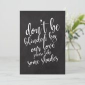 Invitation Cadeaux lunettes de soleil de mariage pas cher pan (Debout devant)